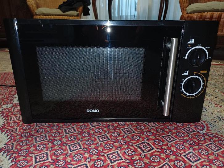 microgolfoven DOMO, Electroménager, Micro-ondes, Comme neuf, Autoportant, 45 à 60 cm, Plaque tournante, Enlèvement