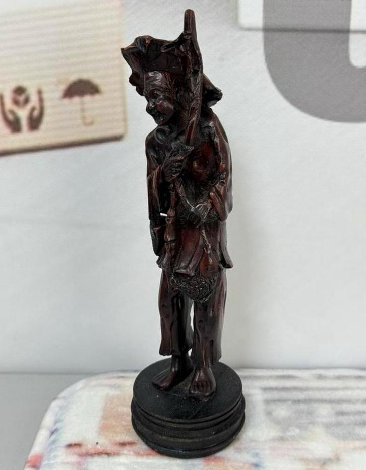 1980 Aziatisch Balinese visser gesneden uit Coromandelhout, Antiek en Kunst, Kunst | Beelden en Houtsnijwerken, Ophalen of Verzenden