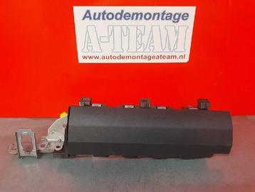 AIRBAG KNIE LINKS Mazda 3 Sport (BP) (TG11D01003) beschikbaar voor biedingen