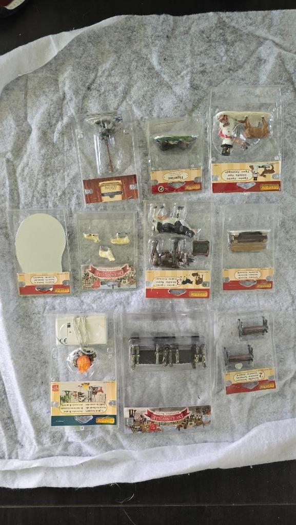 Set Lemax & Dickensville accessoires –  in blister, Diversen, Kerst, Zo goed als nieuw, Ophalen of Verzenden