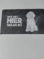 Leisteen  hond 25x15 Hier waak ik, Ophalen of Verzenden, Zo goed als nieuw