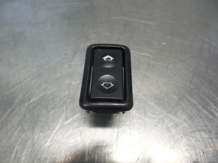 Elektrisch Raam Schakelaar van een BMW 3-Serie (3-Serie 90-), Auto-onderdelen, Dashboard en Schakelaars, BMW, Gebruikt, 3 maanden garantie