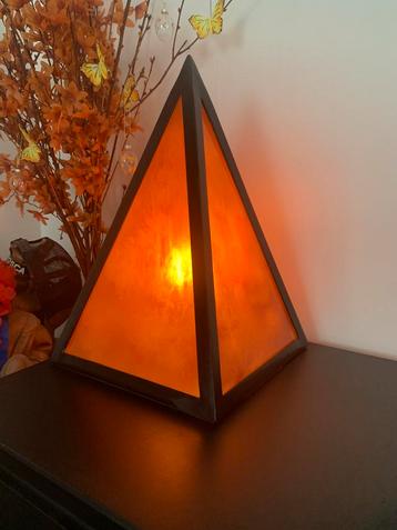 Unieke design lamp beschikbaar voor biedingen