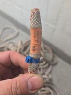 Une corde, Articles professionnels, Articles professionnels Autre