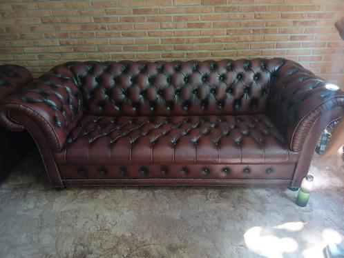 Te koop: Chesterfield salonset – zo goed als nieuw!, Huis en Inrichting, Zetels | Zetels en Chaises Longues, Zo goed als nieuw