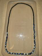 Collier perles bois et synthétiques brunes et bleues 77 cm, Comme neuf, Enlèvement ou Envoi