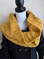Cache cou / écharpe tricot 🧶 avec fil  doré, Écharpe