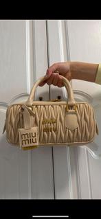Bag Miu Miu, Handtassen en Accessoires, Ophalen of Verzenden, Nieuw, Beige, Handtas