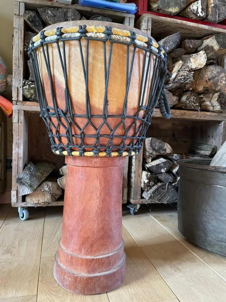 Djembé professionnel, Muziek en Instrumenten, Percussie, Zo goed als nieuw, Overige soorten, Ophalen