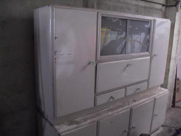 Keuken kast beschikbaar voor biedingen