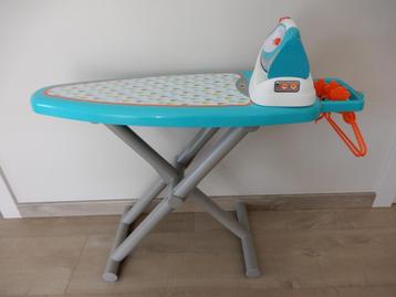 Planche à repasser Smoby beschikbaar voor biedingen
