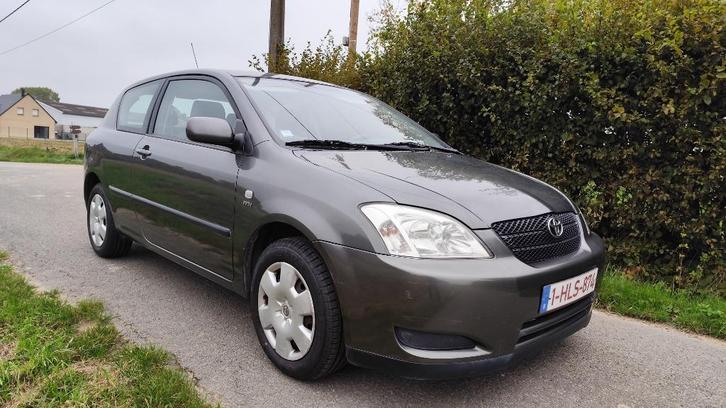2002 Toyota Corolla 1.4 essence 100ch /4 pneus NEUFS /EURO 4, Auto's, Toyota, Particulier, Corolla, Benzine, Euro 4, Handgeschakeld