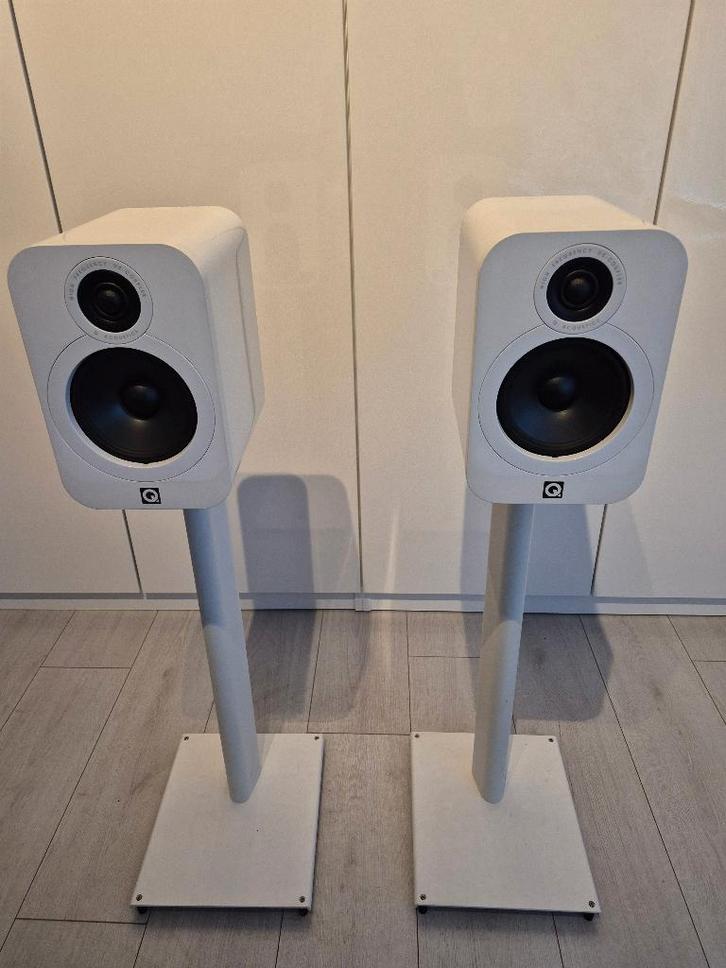 Q acoustics 3020 + 3090c, Audio, Tv en Foto, Luidsprekerboxen, Gebruikt, Front, Rear of Stereo speakers, 60 tot 120 watt, Ophalen