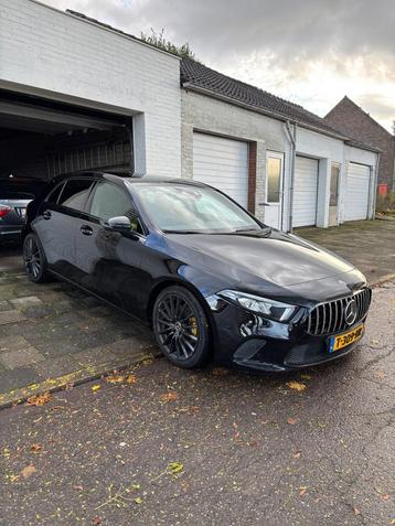 Mooie Mercedes-Benz A 200 BLACK ON BLACK 163pk 7G-DCT 2019 ! beschikbaar voor biedingen