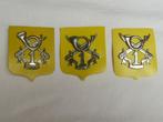 3 plaques à chapeau 1st Hunters on horse avec patch jaune, Emblème ou Badge, Armée de terre, Enlèvement ou Envoi