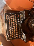 Ancienne machine à ecrire, Verzamelen, Automaten | Overige, Ophalen, Gebruikt