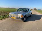 Mercedes-Benz 250 | 1978 | Route 66 Auctions, Autos, Achat, Entreprise, Boîte manuelle, Autre carrosserie