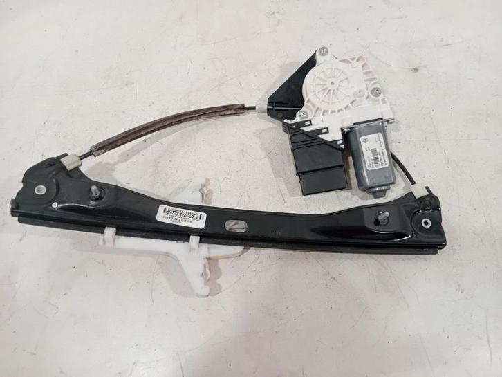 Raammechaniek elektrisch rechts achter Volkswagen Jetta, Auto-onderdelen, Ruiten en Toebehoren, Volkswagen, Gebruikt, Herkomst onderdeel bekend