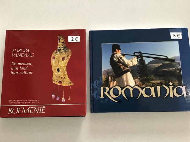 2 boeken over Roemenië, Boeken, Reisgidsen, Zo goed als nieuw, Ophalen of Verzenden