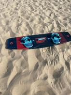 Kiteboard Duotone Select 138, Sports nautiques & Bateaux, Kitesurf, Double astuce, Enlèvement, Comme neuf, Planche de kite