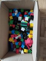 Een doos met gelijkaardig aan legoblokjes kleur verschillend, Zo goed als nieuw, Ophalen