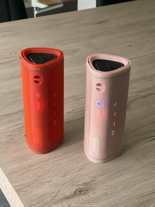 On-Earz bluetooth luidsprekers (spelen samen) - Heel luid!!, Audio, Tv en Foto, Luidsprekerboxen, Zo goed als nieuw, Ophalen of Verzenden