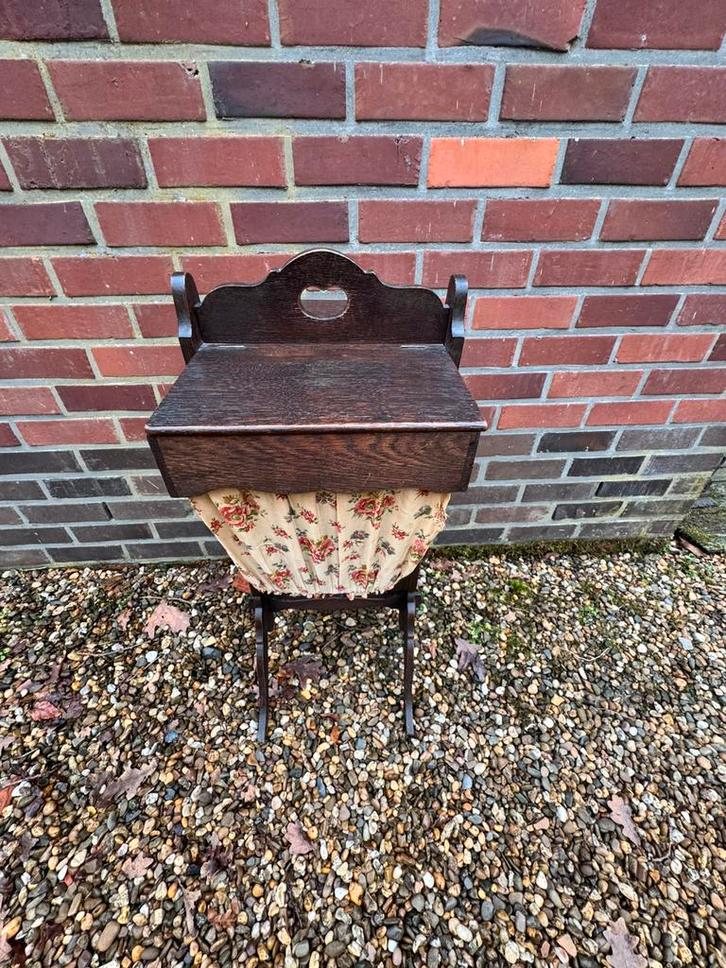 Antieke oude houten naaidoos, Antiek en Kunst, Antiek | Overige Antiek, Ophalen