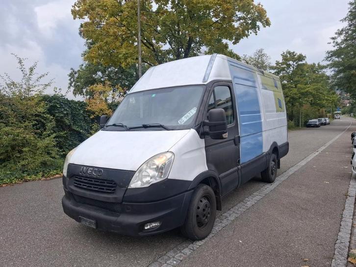 iveco 2013, Auto's, Vrachtwagens, Bedrijf, Airconditioning, Iveco, Diesel, 4 deurs, Ophalen