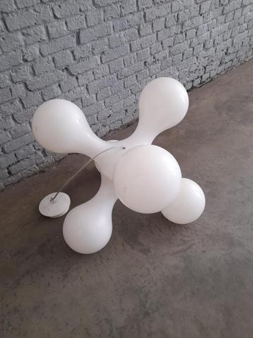 Design verlichting beschikbaar voor biedingen