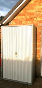 Roldeurkast met 3 verstelbare legplanken., Ophalen, Zo goed als nieuw