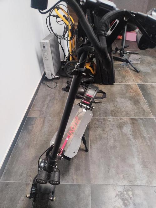 Laotie ES18 Lite scooter, Fietsen en Brommers, Steps, Zo goed als nieuw, Ophalen