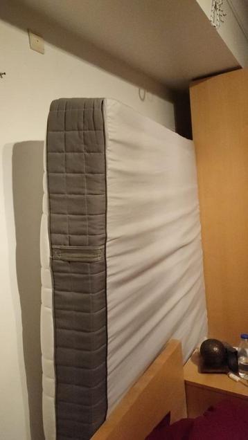 Matrasmatras IKEA VALEVÅG matras 180x200cm 50€ beschikbaar voor biedingen