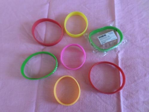 Lots 7 bracelets élastiques colorés plastique Multicolores, Bijoux, Sacs & Beauté, Bracelets, Neuf, Élastique, Autres couleurs