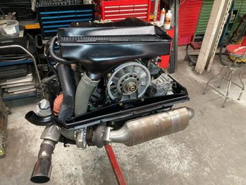 Porsche 965 Turbo 3.3 motor met versnellingsbak