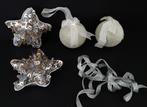 Zilverkleurige kerstversiering : ballen - sterren - lint, Diversen, Ophalen of Verzenden