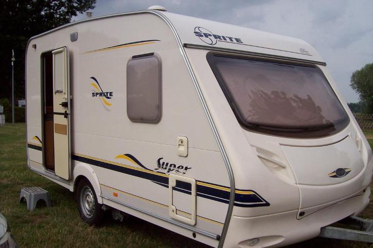 Caravan Sprite Super 410 TF, Caravans en Kamperen, Caravans, Particulier, tot en met 4, 750 - 1000 kg, Treinzit, Sprite, Frans bed