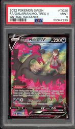 Galarian Moltres V PSA 9 - TG20/TG30 - Astral Radiance 2022, Hobby en Vrije tijd, Verzamelkaartspellen | Pokémon, Verzenden, Zo goed als nieuw