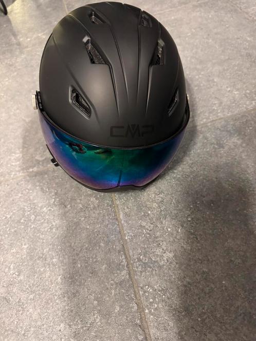 CMP ski helm (medium) met vizier, Sport en Fitness, Skiën en Langlaufen, Zo goed als nieuw, Kleding, Ski, Overige merken, Ophalen of Verzenden
