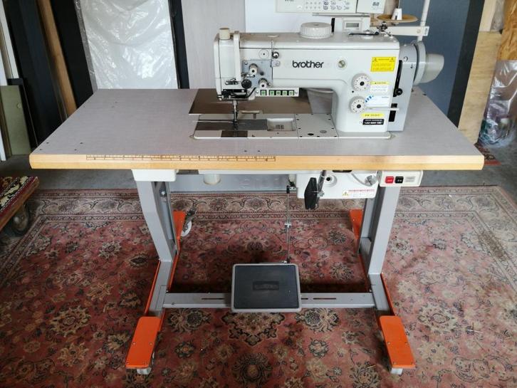 industriele naaimachine brother, Hobby en Vrije tijd, Naaimachines en Toebehoren, Zo goed als nieuw, Naaimachine, Brother, Industrieel