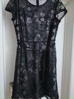 Mooie jurk van Betty Barclay 40, Kleding | Dames, Jurken, Maat 38/40 (M), Beige, Betty Barclay, Ophalen of Verzenden