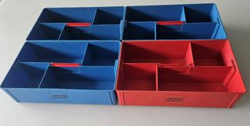 8 vintage Lego opbergbakken beschikbaar voor biedingen