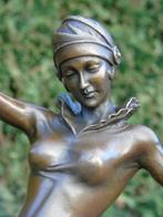 Vrouw in brons dansend op een gesigneerde sokkel, CHIPARUS, Antiek en Kunst, Ophalen, Brons