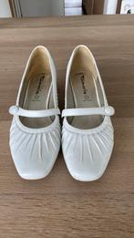 witte schoenen met kort hakje maat 40 Tamaris, Comme neuf, Enlèvement
