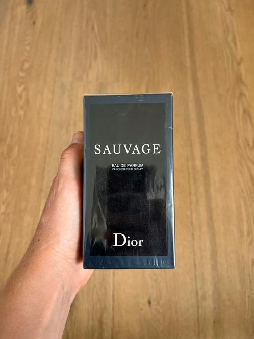 Dior Sauvage 100ml - Eau de parfum, Handtassen en Accessoires, Uiterlijk | Parfum, Nieuw, Ophalen of Verzenden