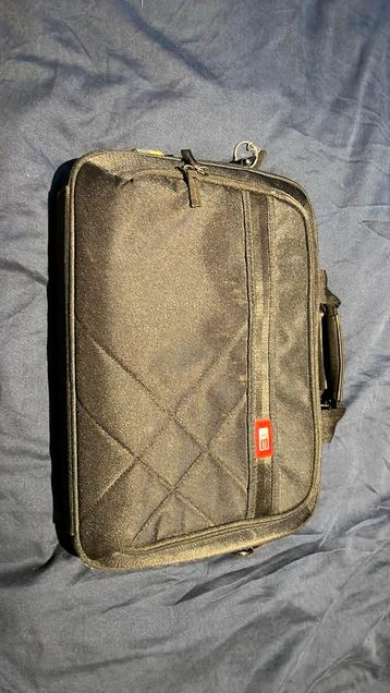 Laptop tas 15 inch beschikbaar voor biedingen