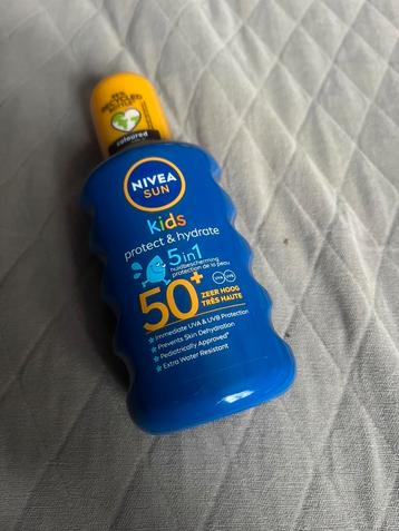 Nivea Sun Lotion Kids Protect & Care SPF 50+ 200 ml beschikbaar voor biedingen