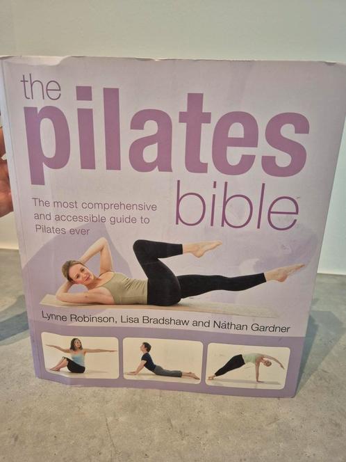 The Pilates Bible - engelstalig, Sport en Fitness, Yoga en Pilates, Zo goed als nieuw, Ophalen of Verzenden