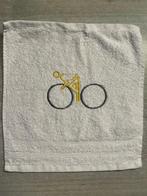 Gastendoekje met geborduurde wielrenner, Ophalen of Verzenden, Nieuw, Overige kleuren, Gastendoekje