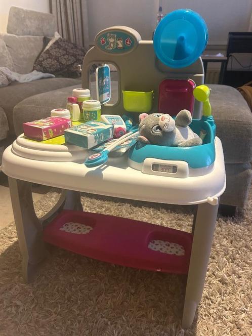 Smoby dierenkliniek, Kinderen en Baby's, Speelgoed | Educatief en Creatief, Zo goed als nieuw, Ontdekken, Ophalen