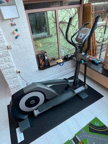 Tunturi crosstrainer C80 19" beschikbaar voor biedingen